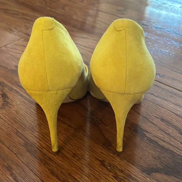 Steve Madden Daisie yellow suede heels womens Sz 8 - Picture 2 of 5